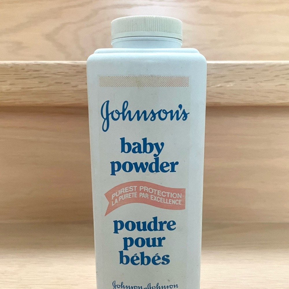 Vintage 80's Johnsons Baby Powder Original Talc Formula 40% Full 400g Movie Prop